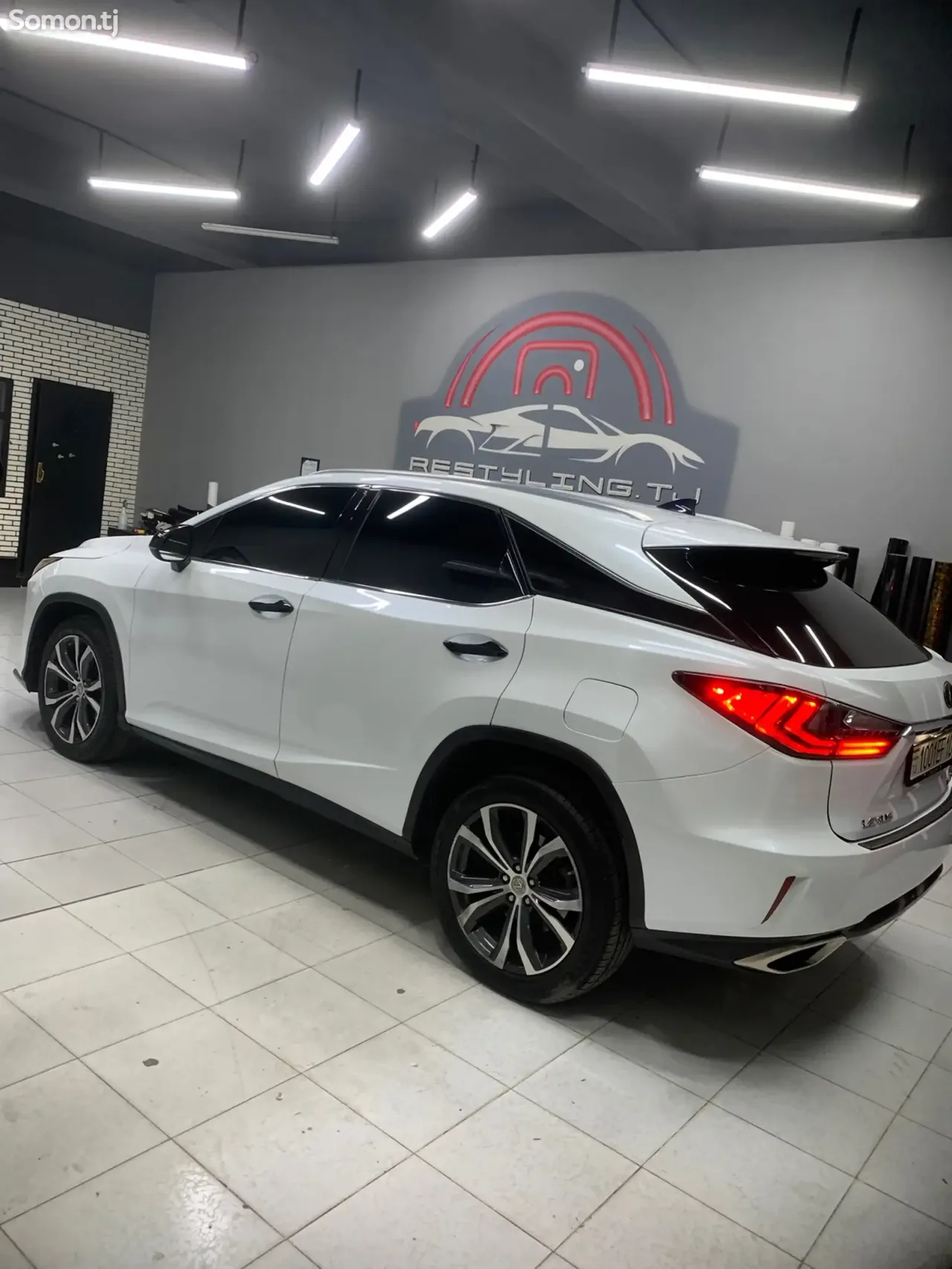 Lexus RX series 2017 · 3.5 AT