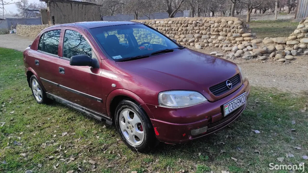 Opel Astra G 1998 · 1.6 MT