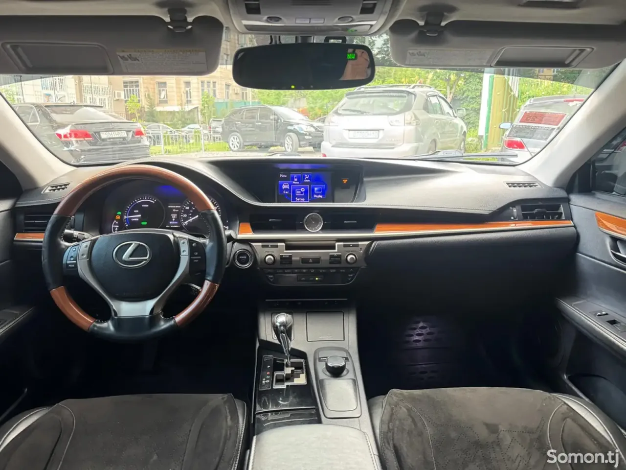 Lexus ES series 2014 · 2.5 AT