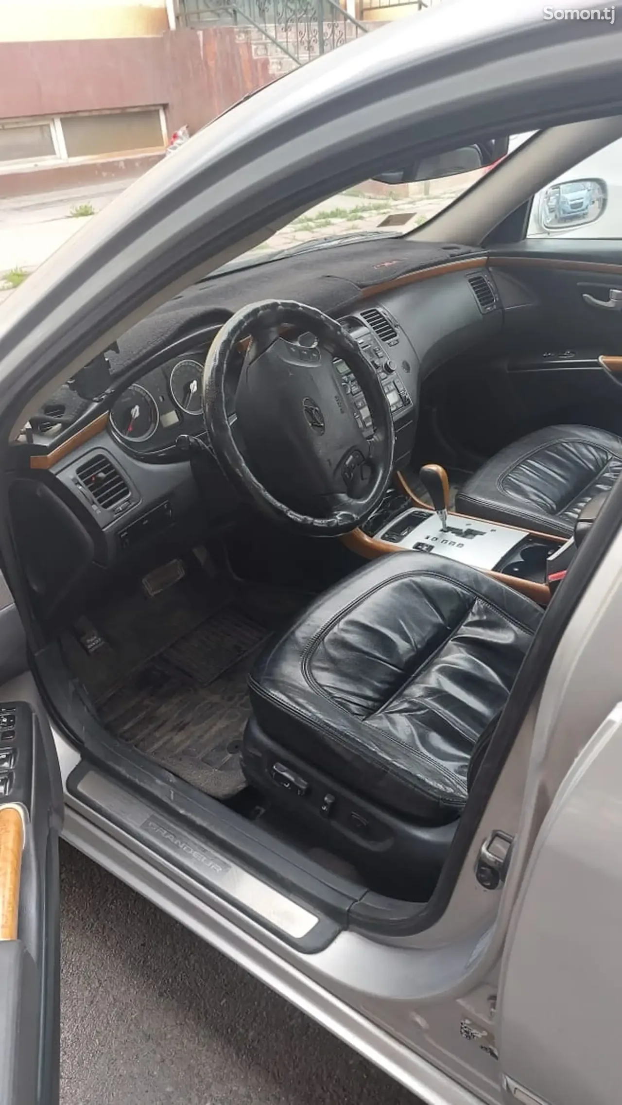 Hyundai Grandeur 2007 · 2.7 AT