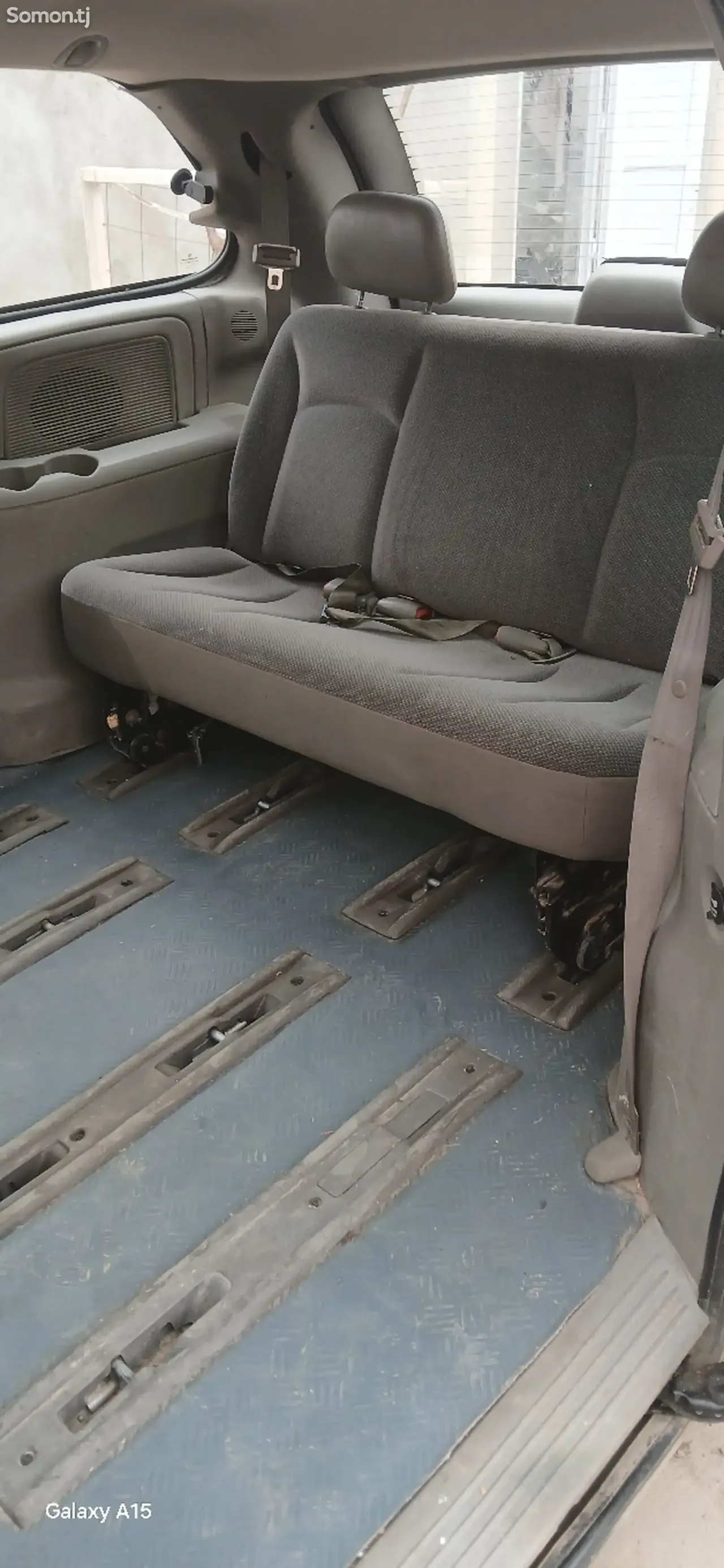 Dodge Caravan 2006 · 2.4 AT