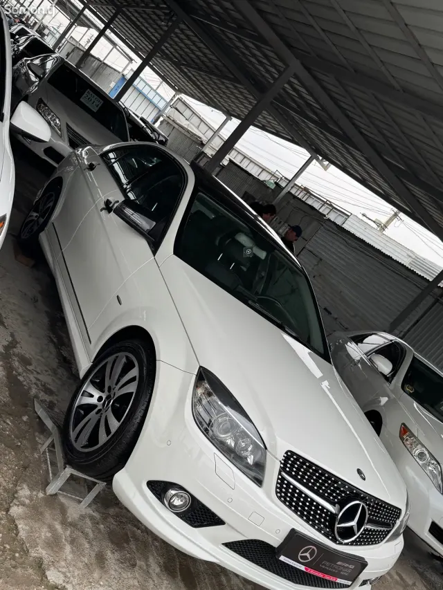 Mercedes-Benz C class 2010 · 2.0 AT