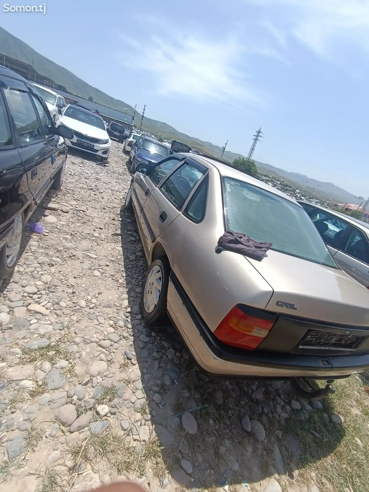 Opel Vectra A 1992 · 1.8 MT