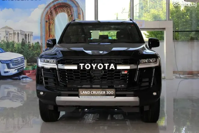 Toyota Land Cruiser 2025 · 3.5 AT