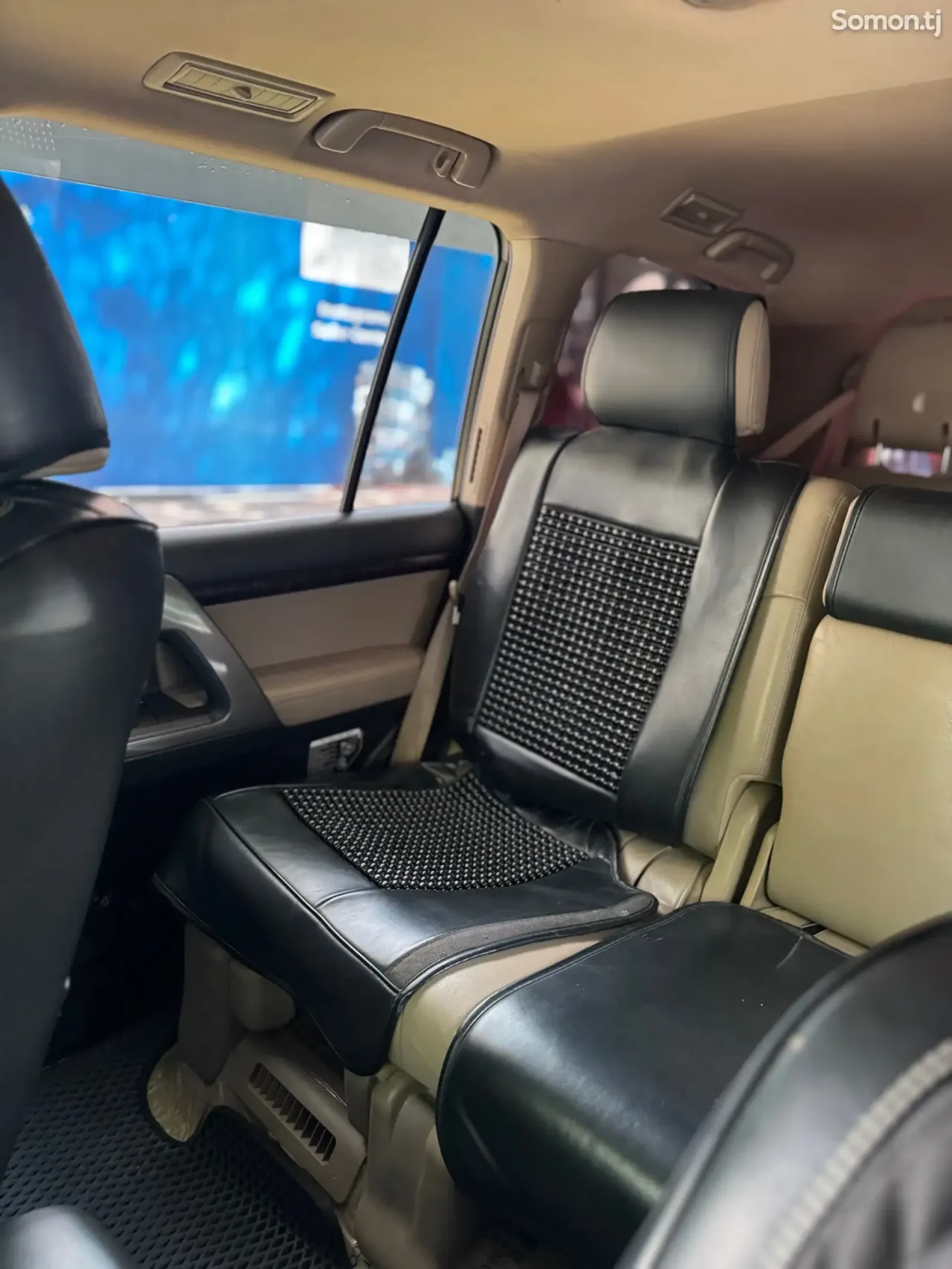 Toyota Land Cruiser 2010 · 4.7 AT