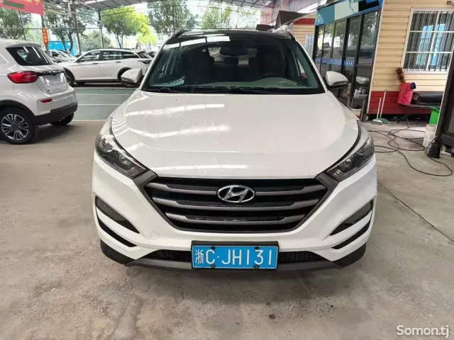 Hyundai Tucson 2016 · 1.6 AT