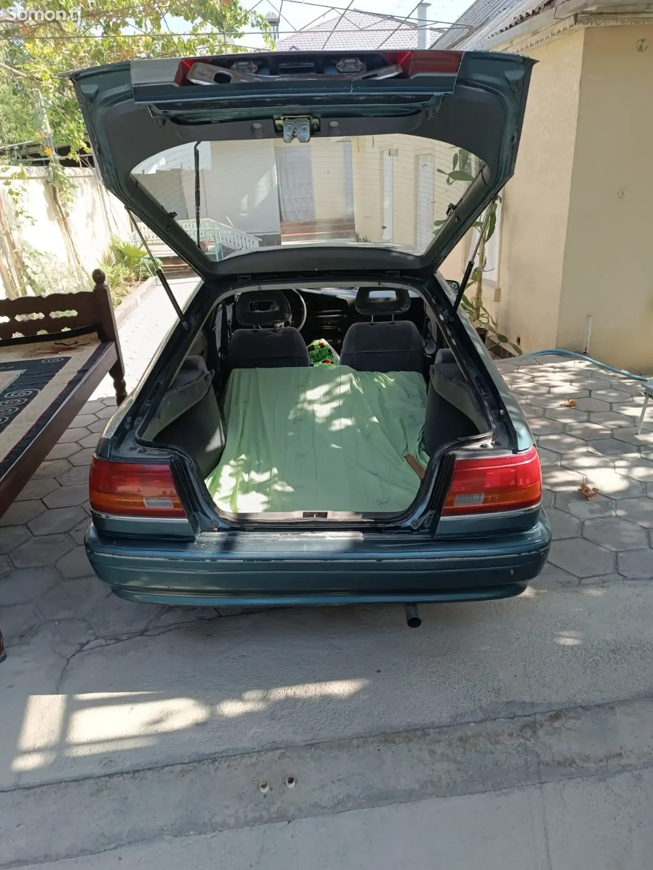 Mazda 626 1991 · 2.0 MT