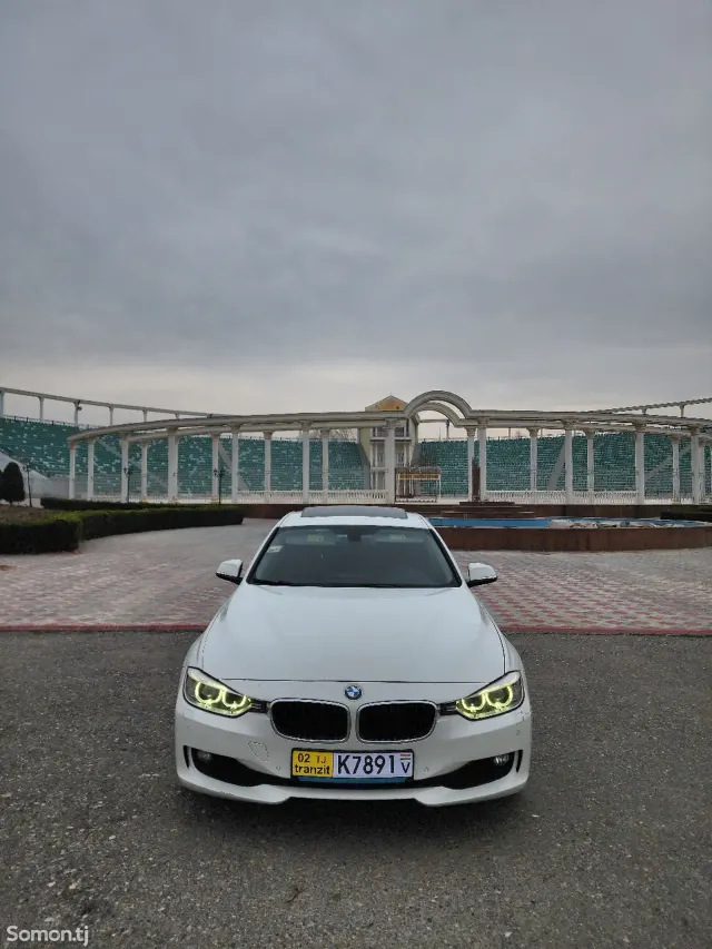 BMW 3 series 2012 · 2.0 AT
