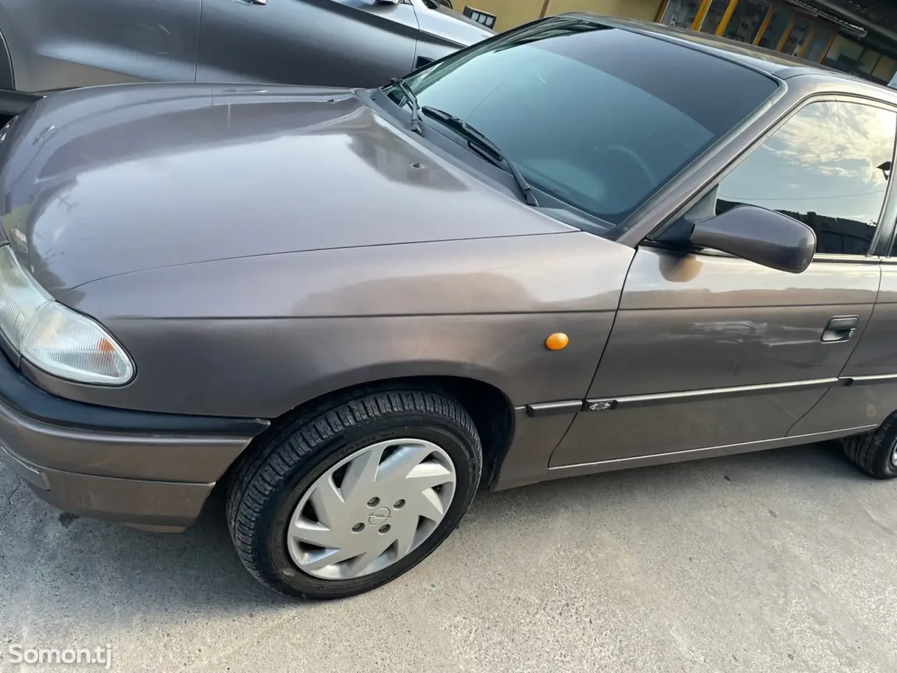 Opel Astra F 1998 · 1.6 MT