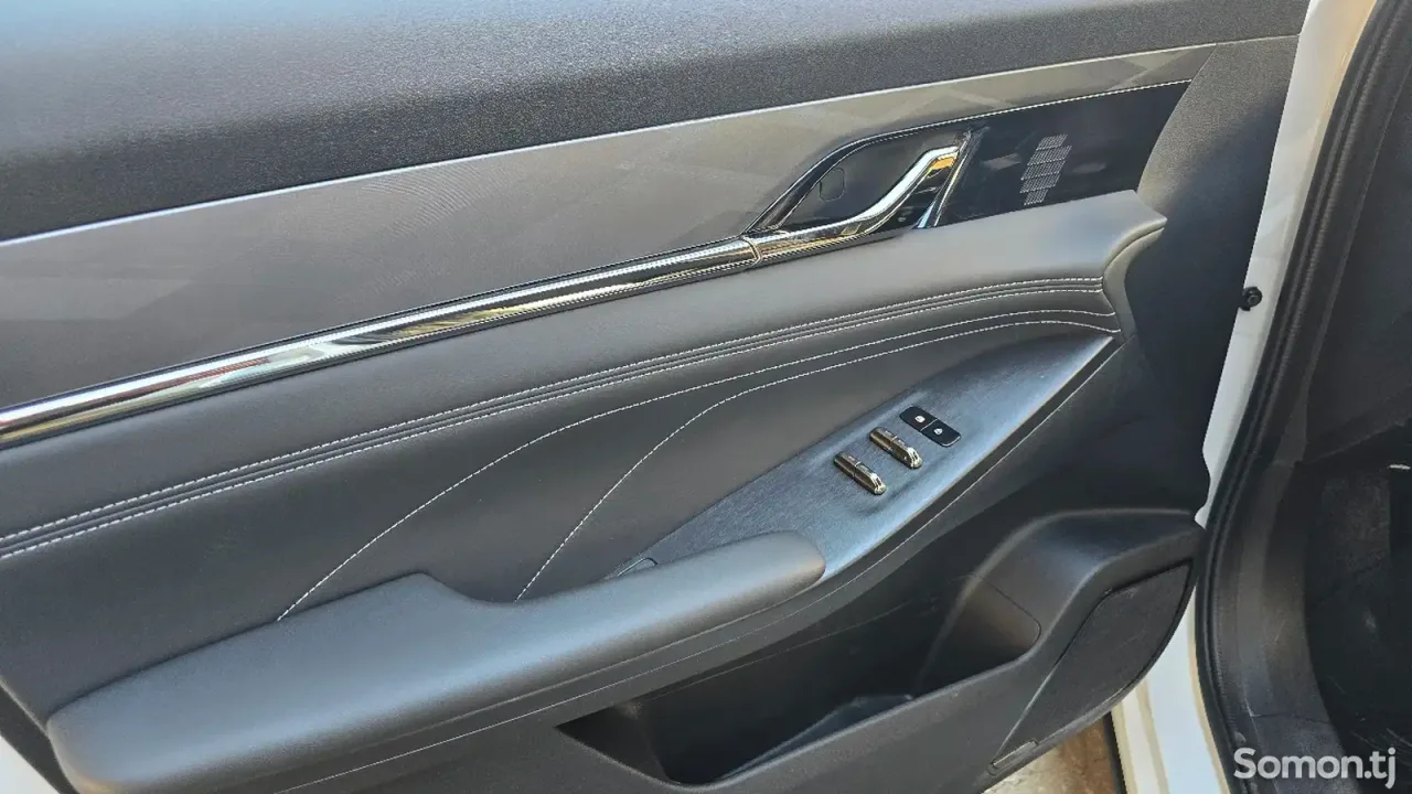 Dongfeng L7 2025 · 2.0 AT