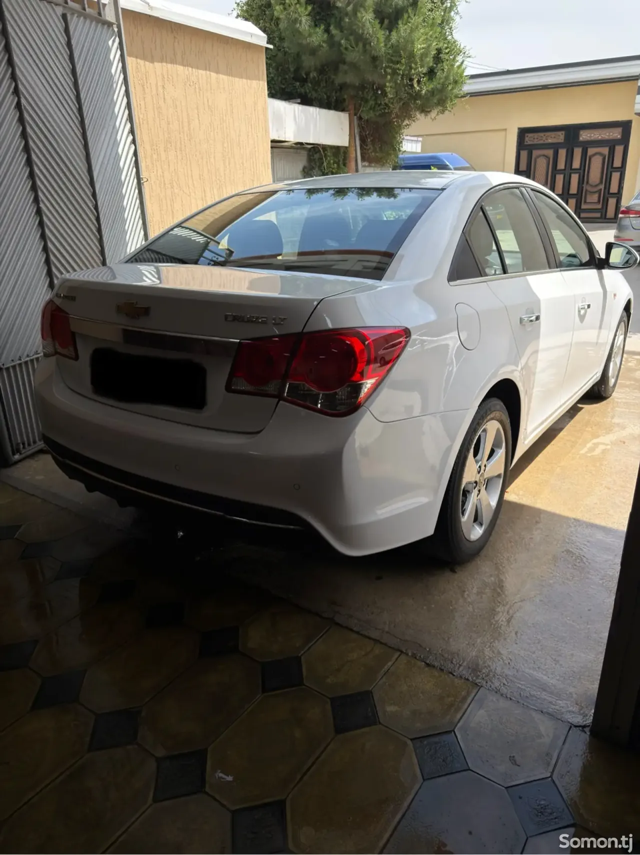 Chevrolet Cruze 2010 · 1.8 AT