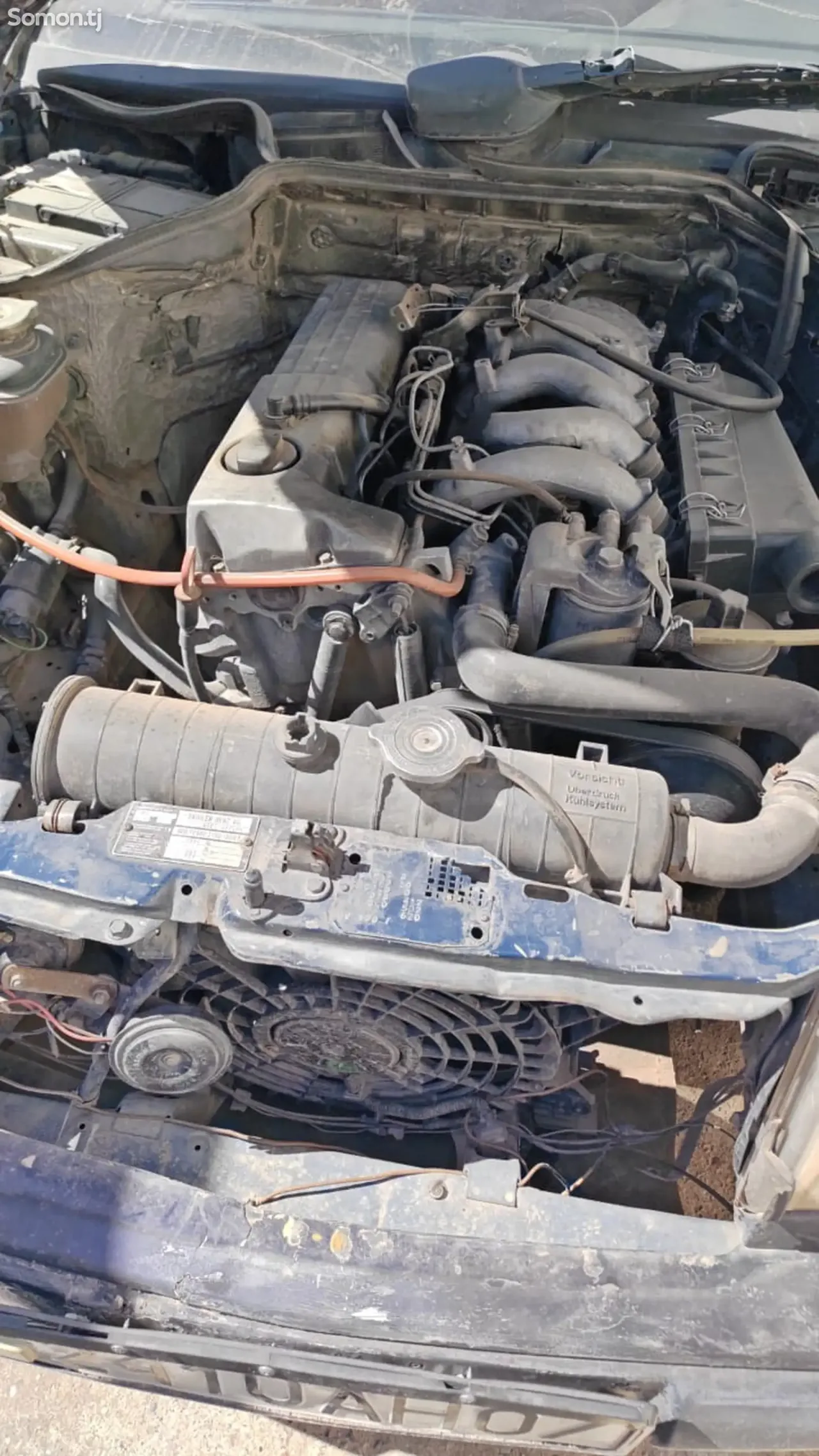Mercedes-Benz W124 1992 · 2.5 MT