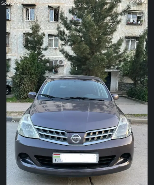 Nissan Tiida 2009 · 1.5 CVT