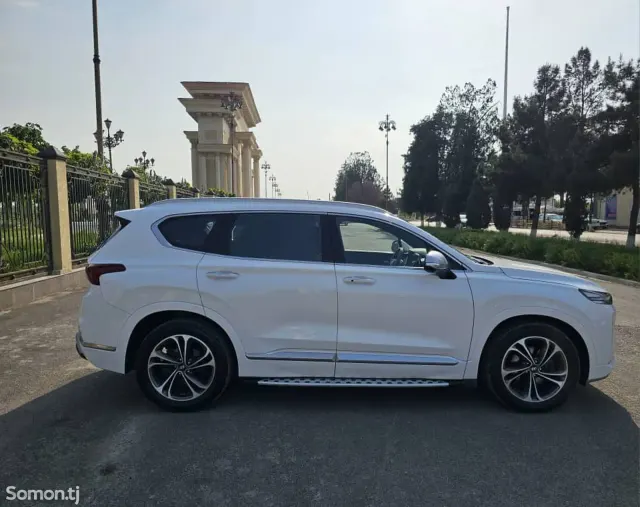 Hyundai Santa Fe 2019 · 2.2 AT