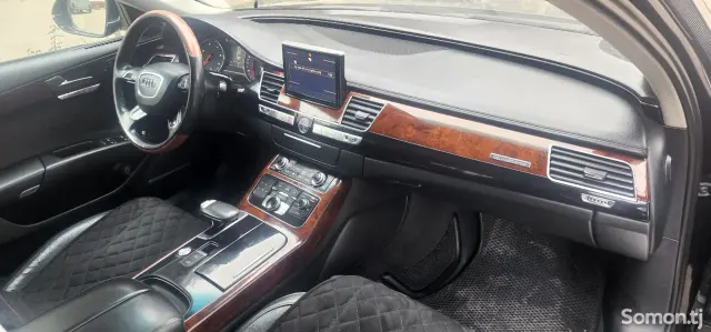 Audi A8 2013 · 3.0 AT