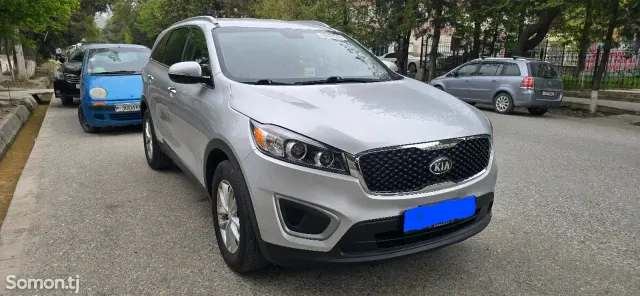 Kia Sorento 2016 · 2.4 AT