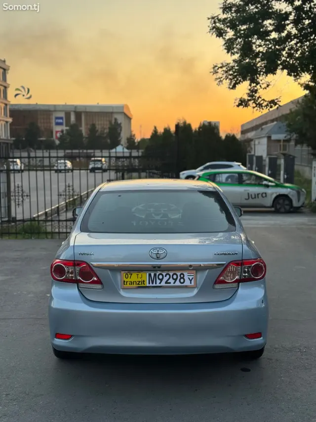 Toyota Corolla 2011 · 1.6 MT
