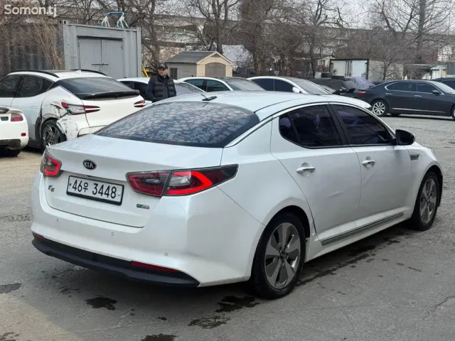Kia K5 2014 · 2.0 AT