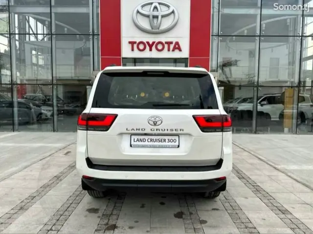 Toyota Land Cruiser 2026 · 3.5 AT