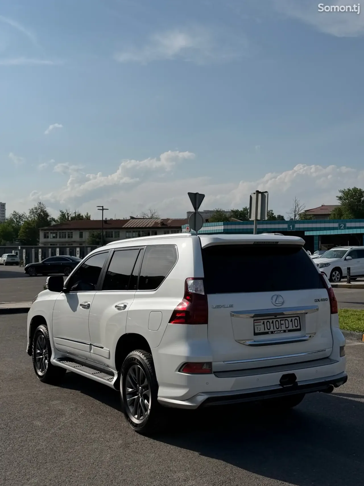 Lexus GX series 2018 · 4.6 AT