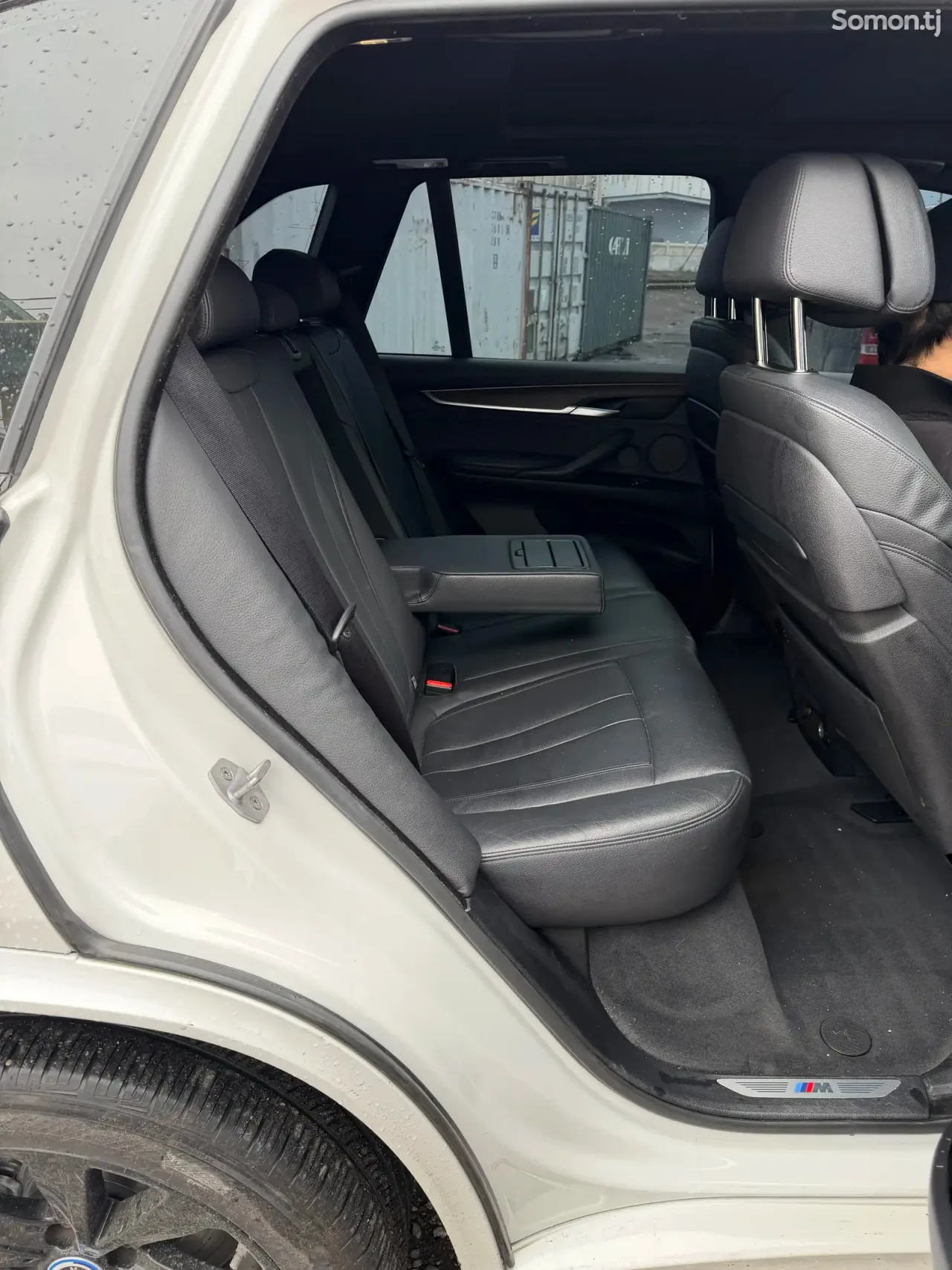 BMW X5 M 2015 · 4.0 AT