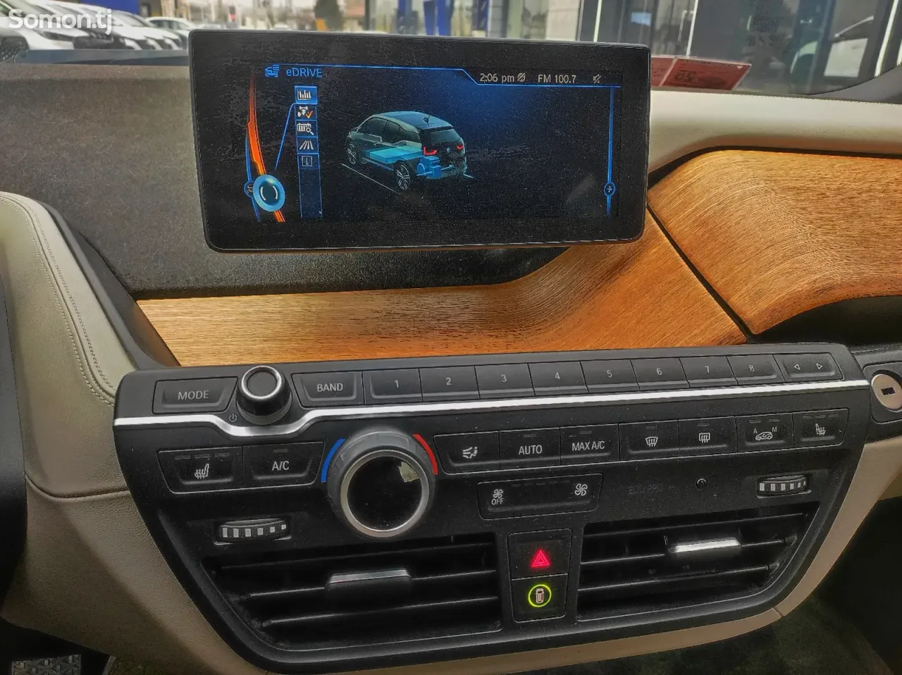 BMW i3 2014 · AT