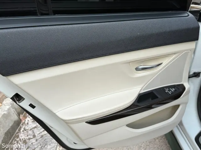 BMW 6 series 2013 · 4.4 AT