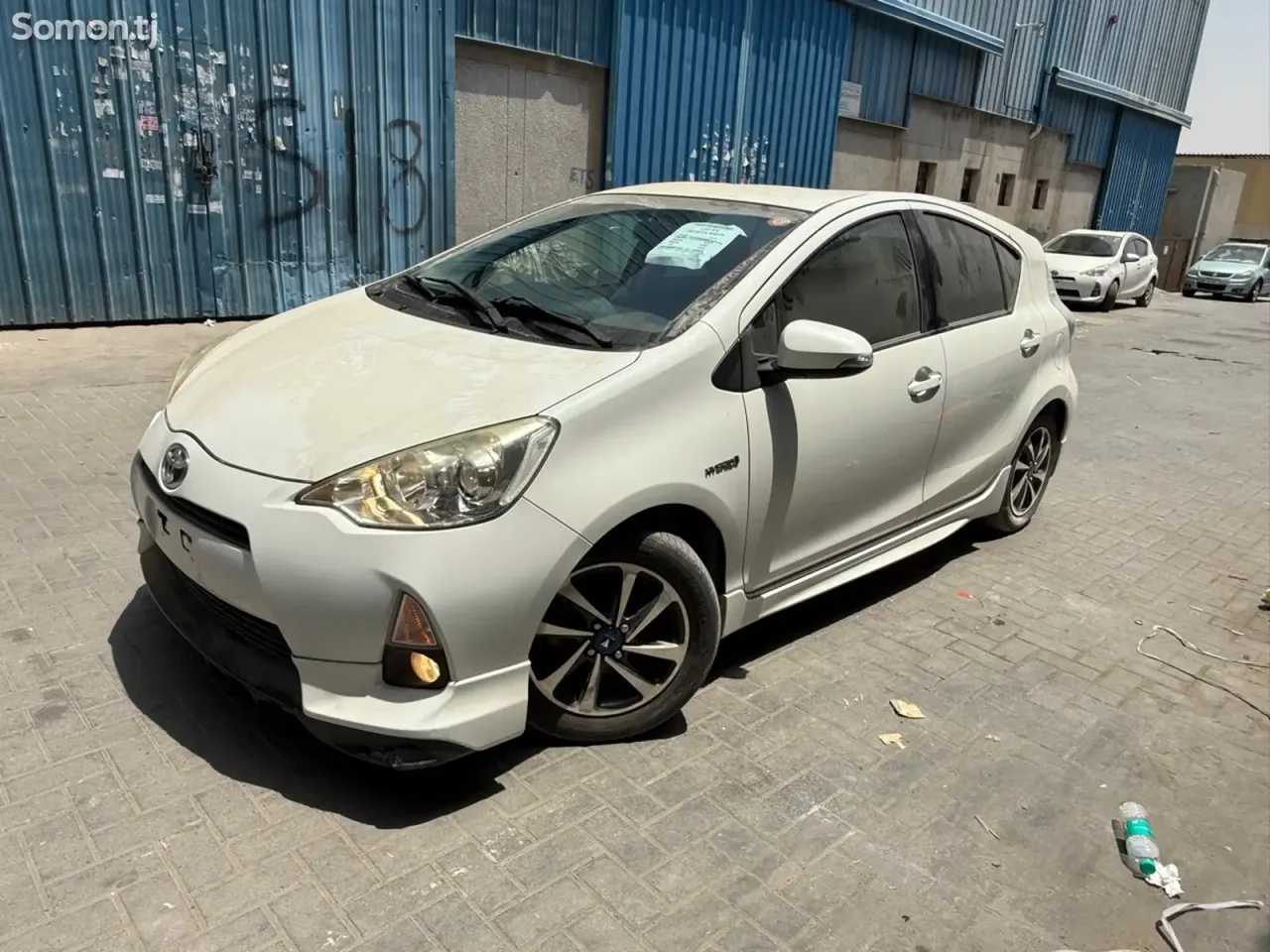 Toyota Aqua 2014 · 1.5 AT