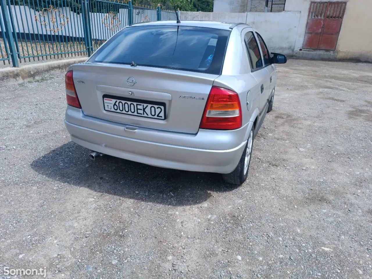 Opel Astra G 1998 · 1.6 MT