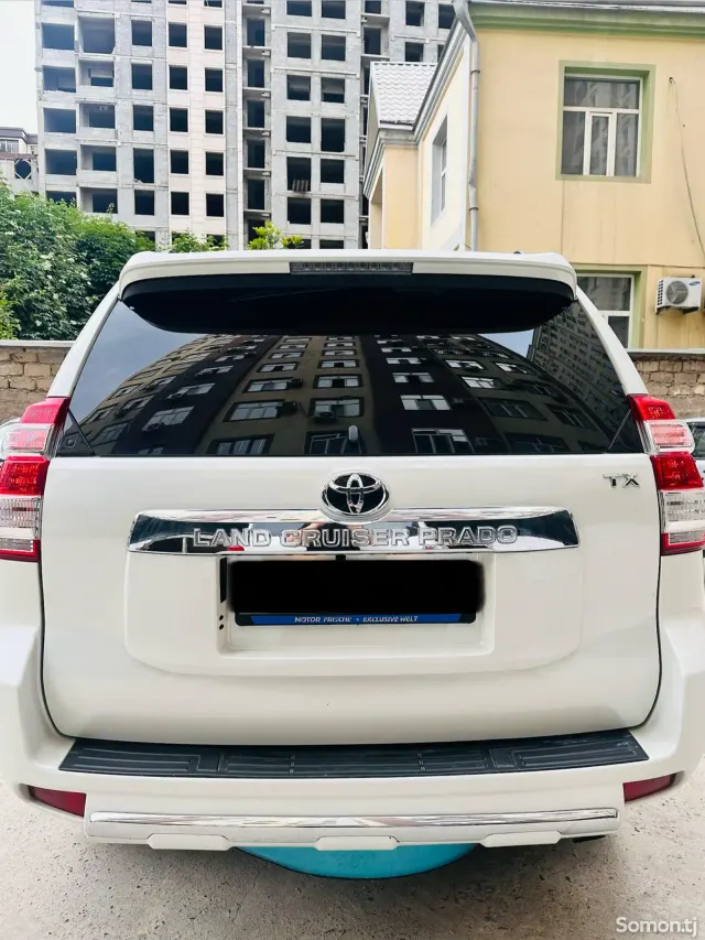 Toyota Land Cruiser Prado 2015 · 0.4 AT