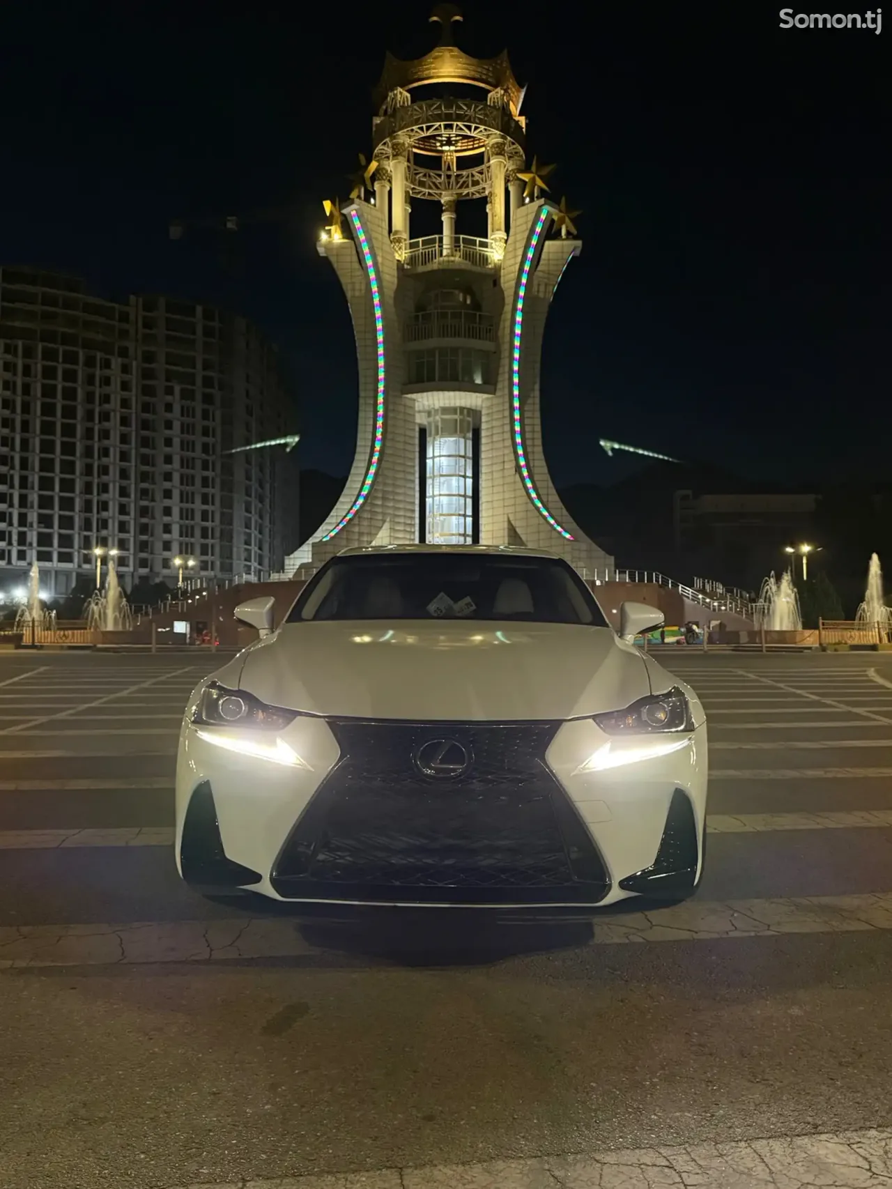 Lexus IS series 2014 · 2.5 AT