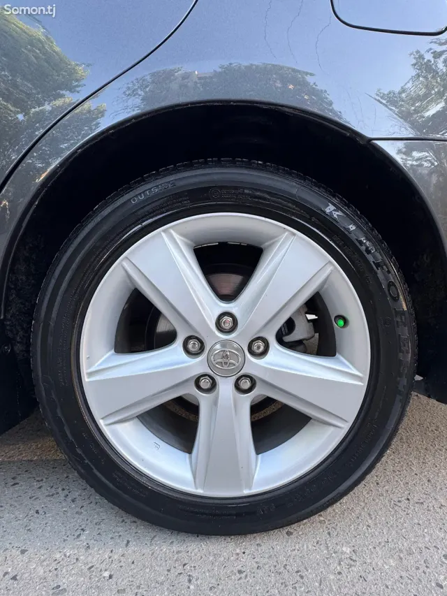 Toyota Camry 2011 · 2.5 AT