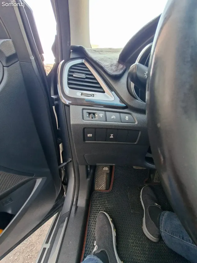 Hyundai Santa Fe 2014 · 2.0 AT