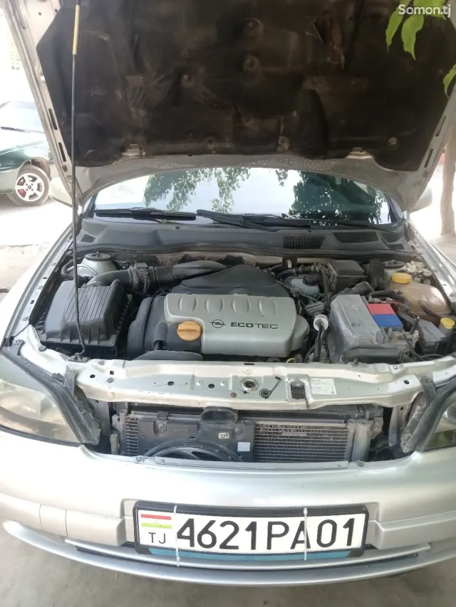 Opel Astra G 1999 · 1.8 AT