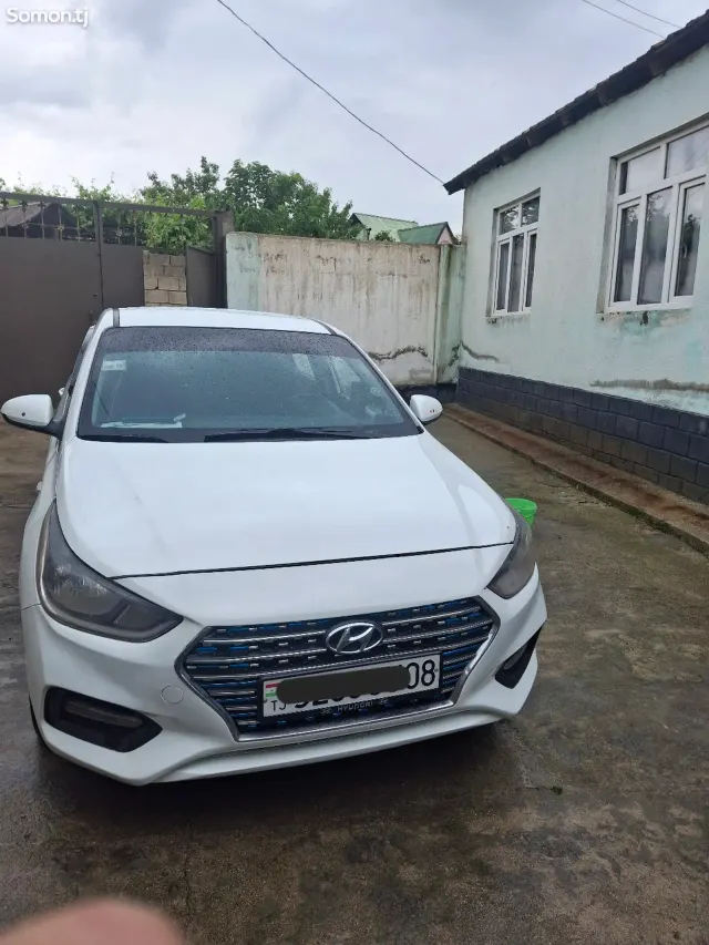 Hyundai Solaris 2017 · 1.6 AT