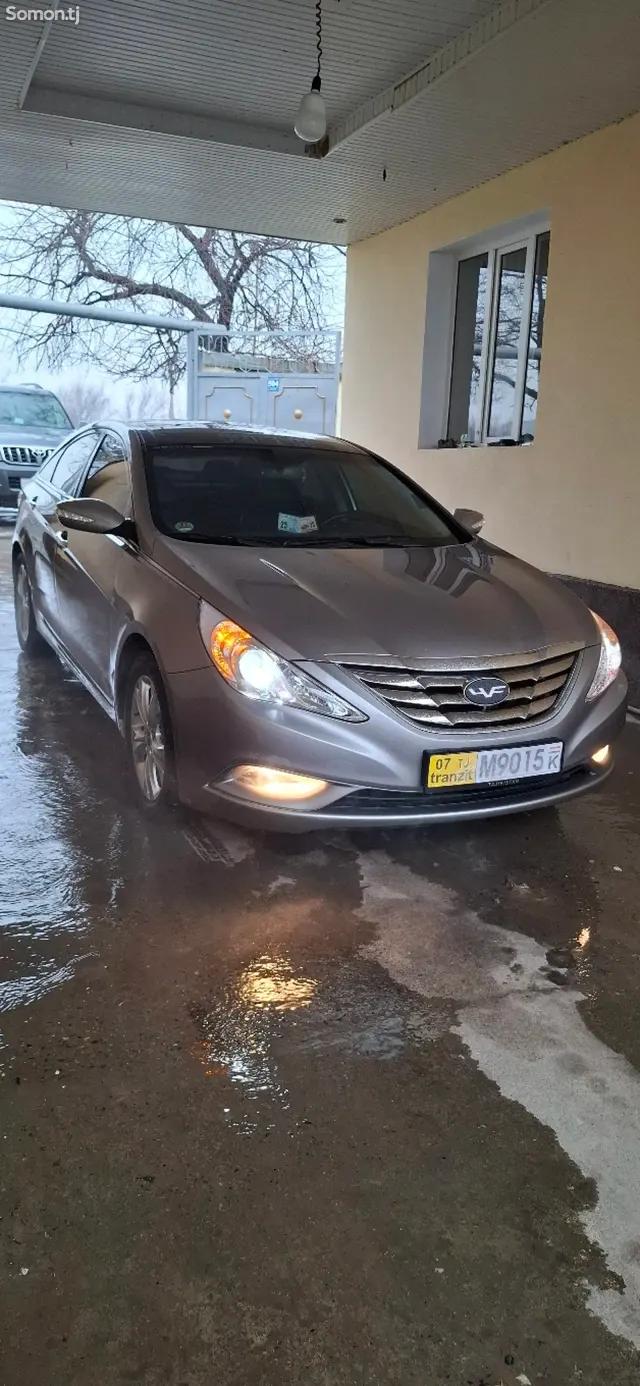 Hyundai Sonata 2010 · 2.0 AT