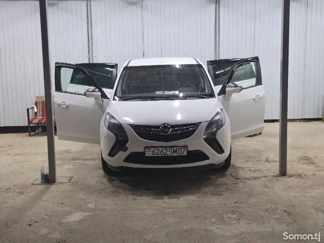 Opel Zafira 2014 · 1.8 MT