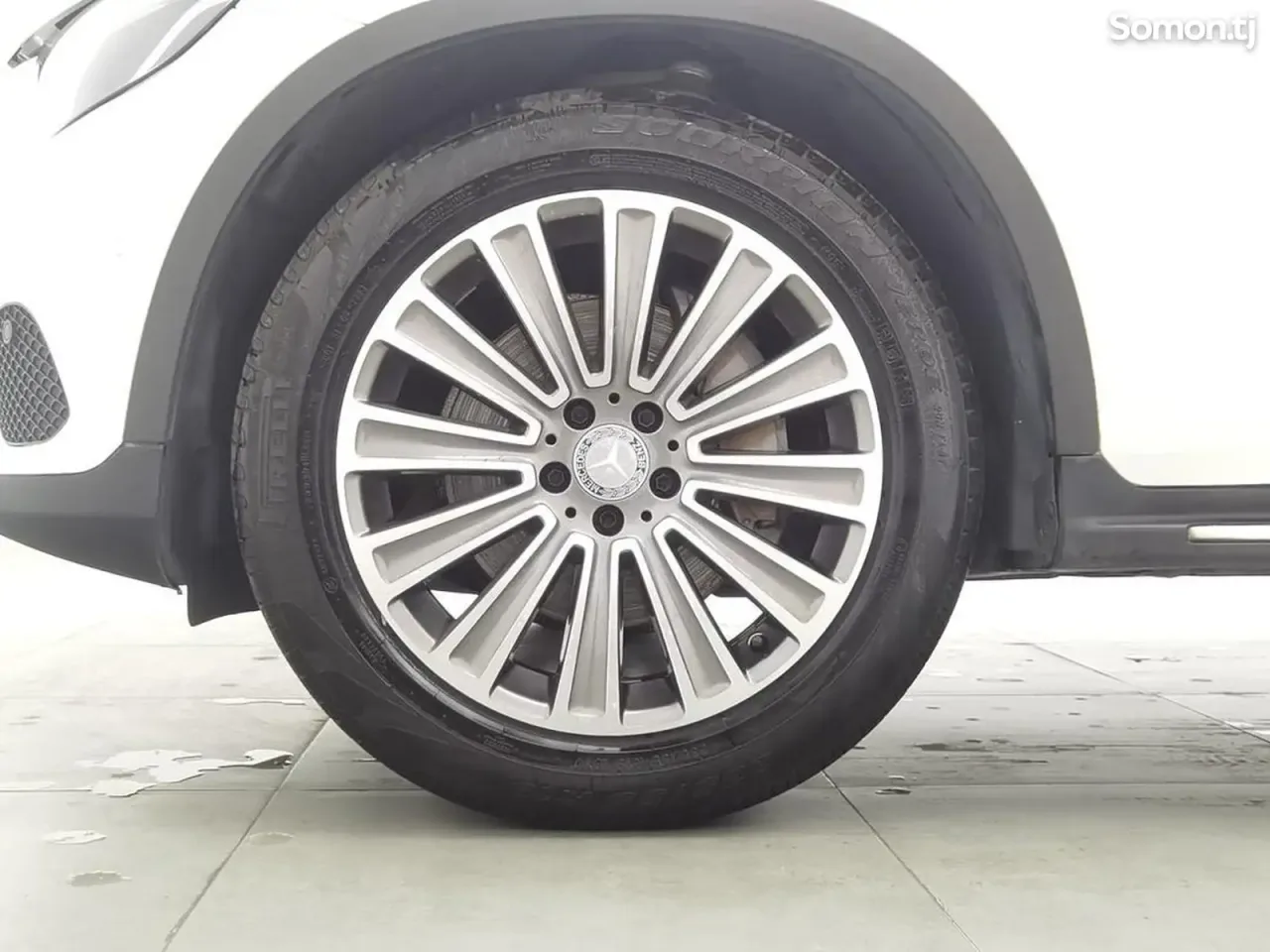 Mercedes-Benz GLC class 2016 · 2.6 AT