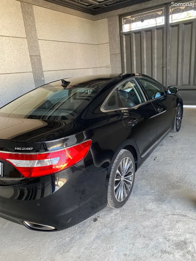 Hyundai Grandeur 2014 · 2.4 AT