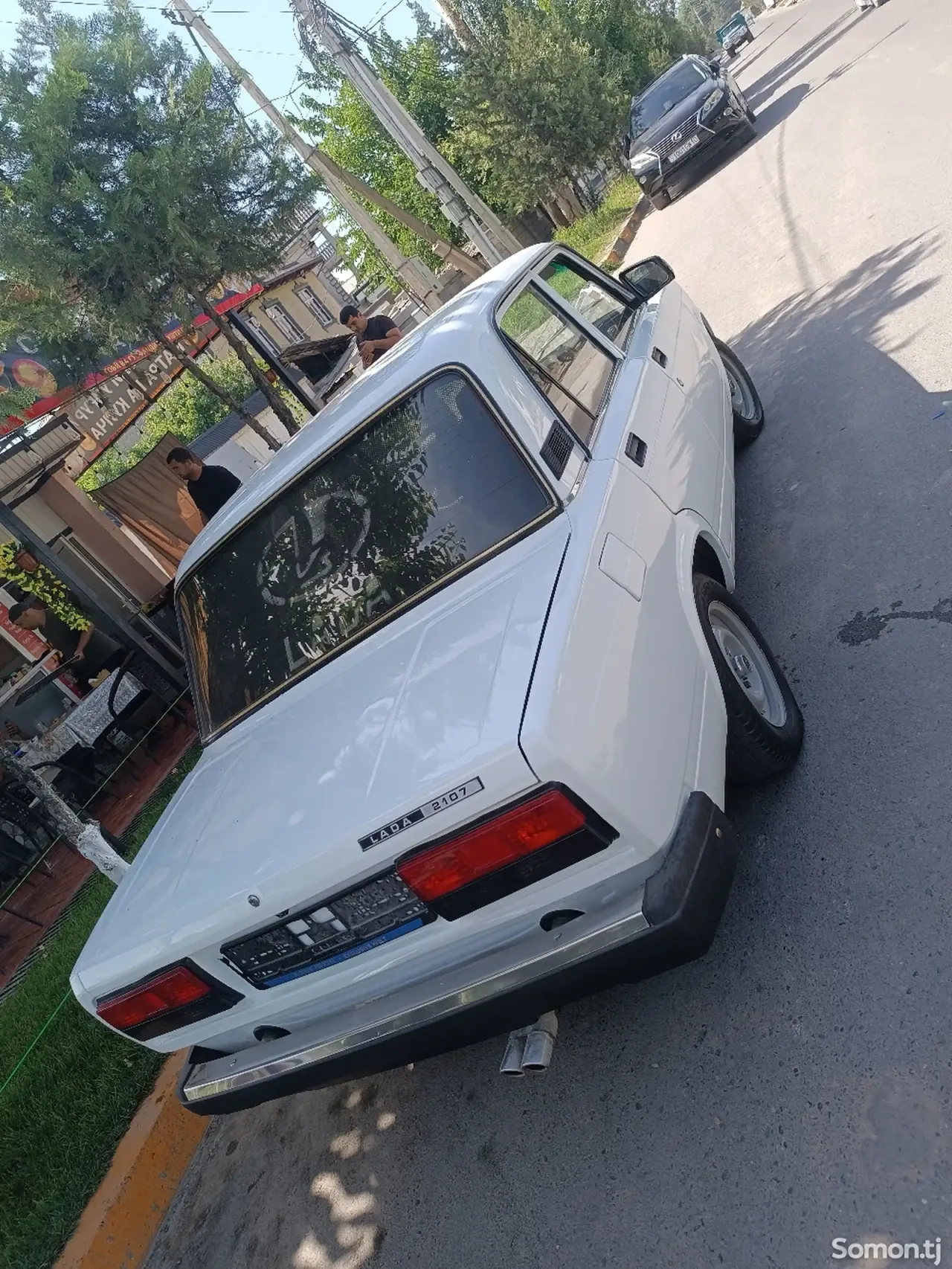 Lada (ВАЗ) 2107 2011 · 1.6 MT