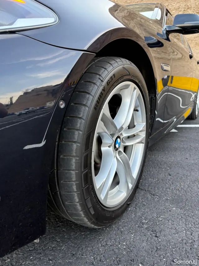 BMW 5 series 2015 · 3.0 AT