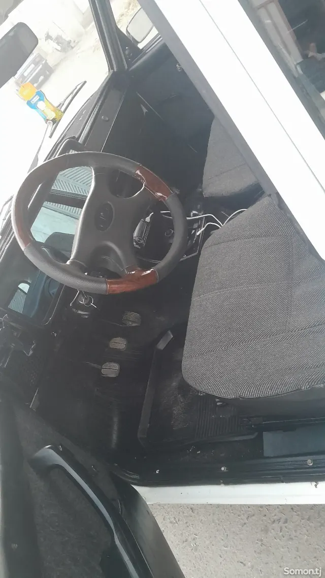 Lada (ВАЗ) 2107 2007 · 1.6 MT