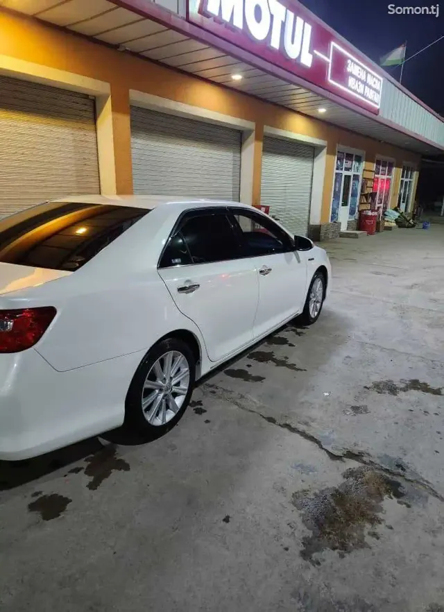 Toyota Camry 2013 · 2.5 AT