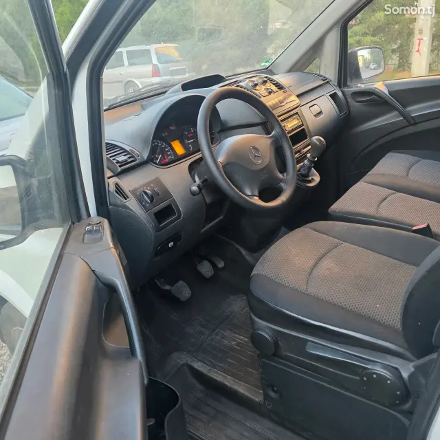 Mercedes-Benz Viano 2014 · 2.2 MT