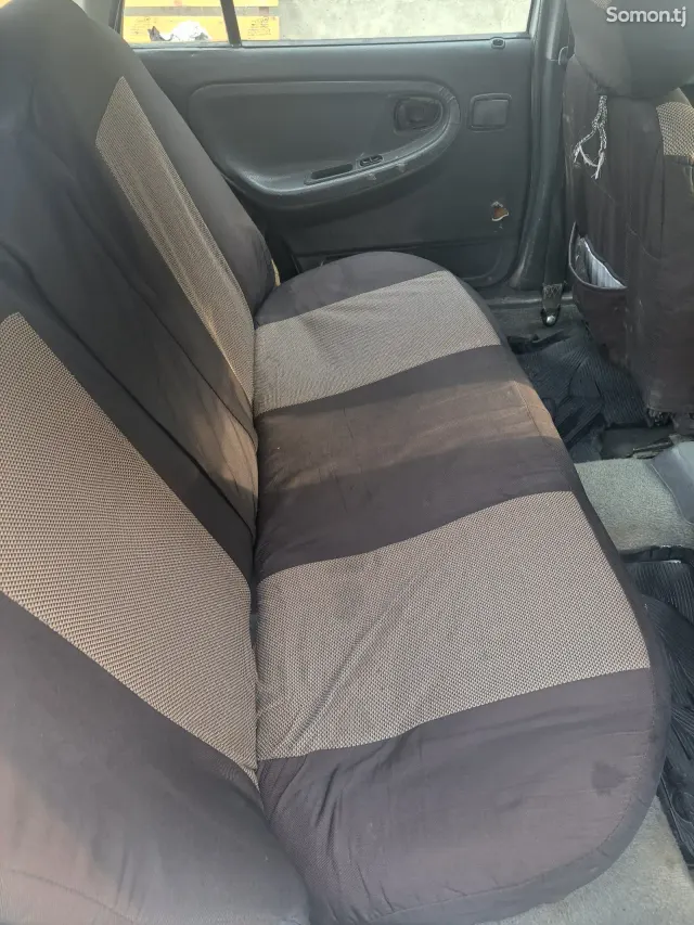 Daewoo Nexia 1996 · 1.5 MT
