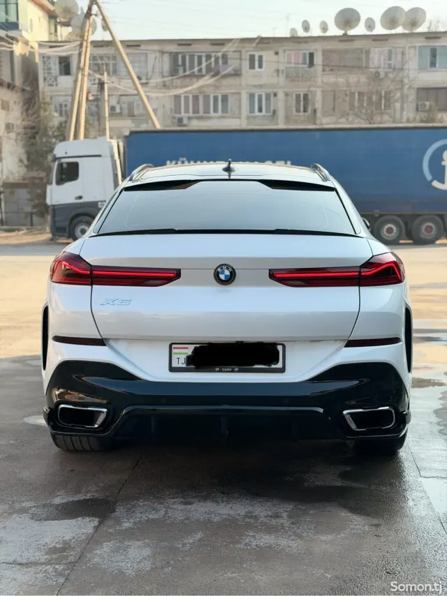 BMW X6 2022 · 3.0 AMT