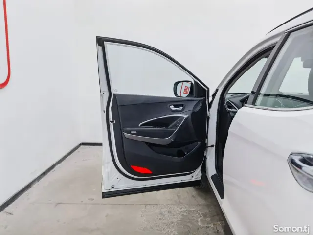Hyundai Santa Fe 2016 · 2.4 AT