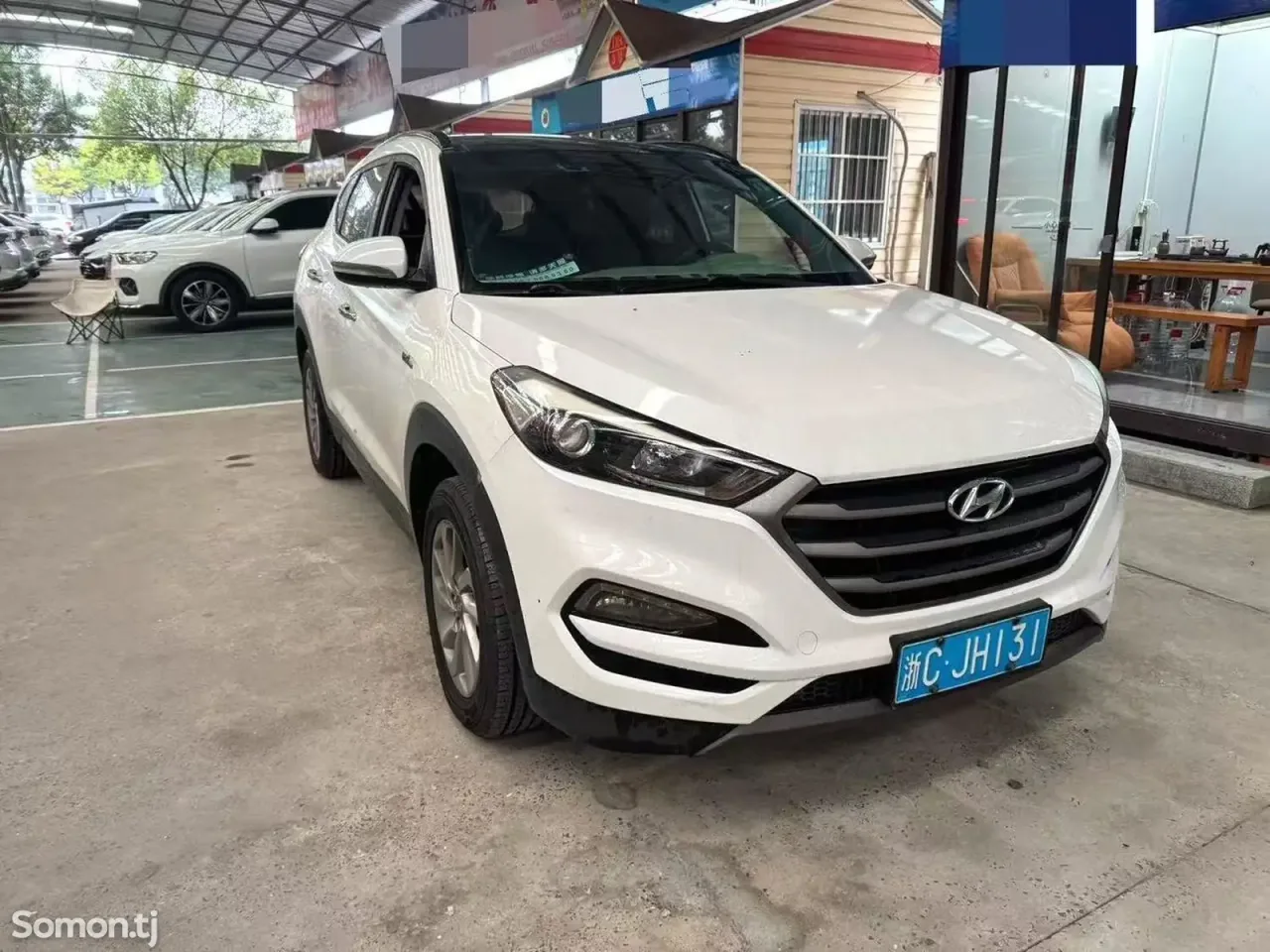 Hyundai Tucson 2015 · 1.6 AT