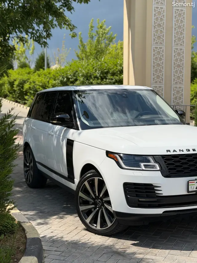 Land Rover Vogue 2019 · 3.0 AT