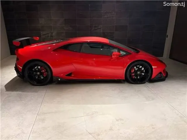 Lamborghini Urus 2017 · 5.2 AMT